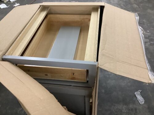 Hampton Bay Courtland 18 in. W x 24 in. D x 34.5 in. H Assembled Shaker Base Kitchen Cabinet in Sterling Gray - Drawer Face Needs Reattached