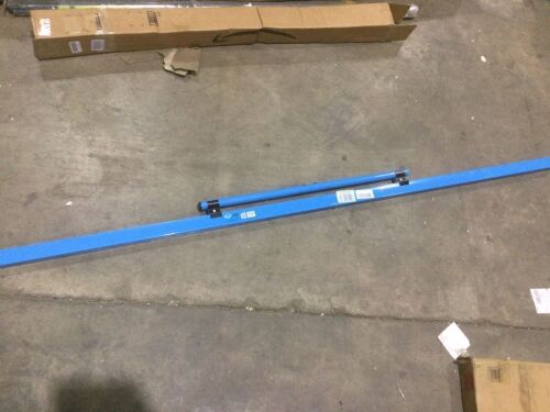 OX TOOLS Pro Series 96-Inch Concrete Screed with Leveling Vial, Lightweight & Reversible Handle - Lot 186