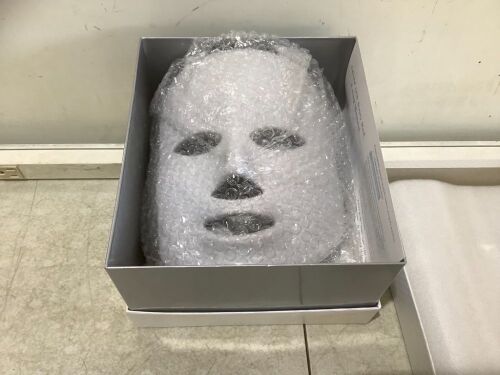 LED Beauty Mask  - Lot 261
