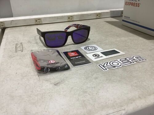 Lot of (5) KDEAM Sunglasses  - Lot 387