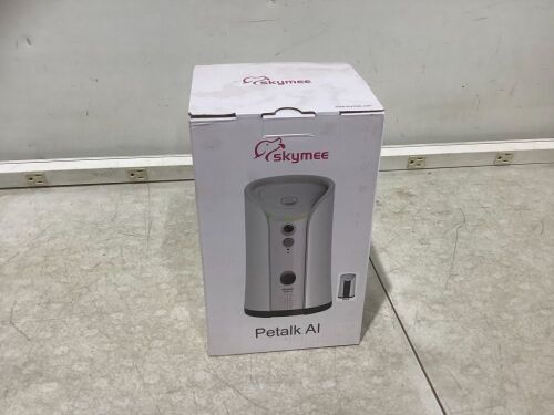 Skymee Dog Camera Treat Dispenser, WiFi Remote with 2 Way Audio - Lot 395