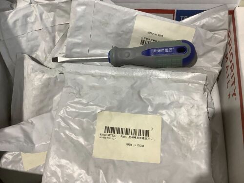 Lot of (15) Flat Head Screw Drivers  - Lot 697