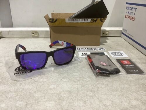 Lot of (6) KDEAM Sunglasses  - Lot 850