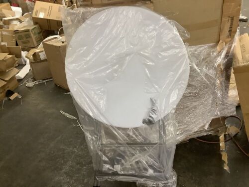 32" Round Folding Table