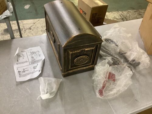 Heavy Duty Cast Aluminum Mail Box with Address Plaque