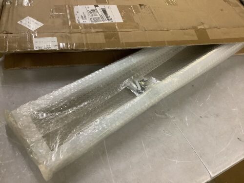 U-Shaped Stair Handrail, 35.4", White with Diamond Pattern