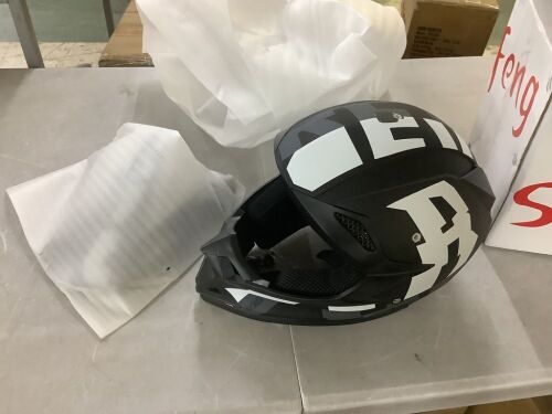 Motorcycle Helmet, Med