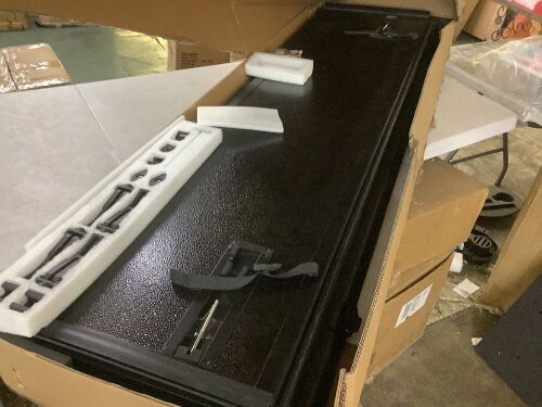 Hard Fold Tonneau Cover