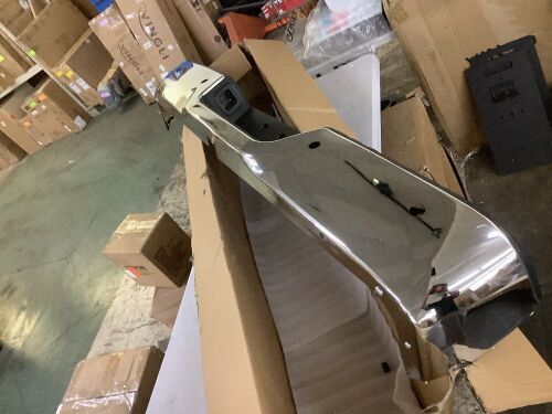 Chrome Bumper - Small Dent