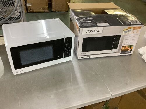 Vissani 0.7 cu. ft. Electric 700-W Countertop Microwave in White with Turntable, 6-Heating Functions, and 2-Step Lock System