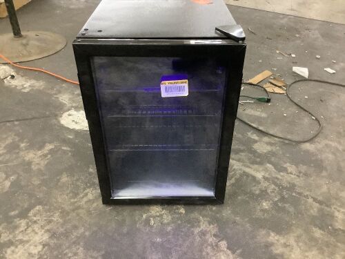 17.4 in. Single Zone 100-Cans Freestanding/Countertop Beverage Refrigerator Cooler Fridge in Black, Frost-Free