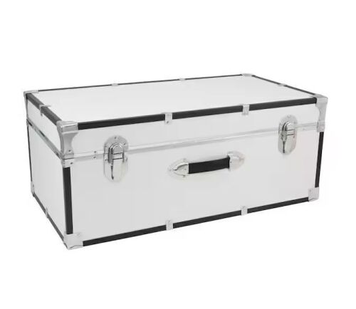 Seward Basic 32 in. x 13.25 in. x 17.75 in. Trunk, White