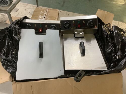 Rovsun Electric Deep Fryer - 1 Heats, 1 Does Not