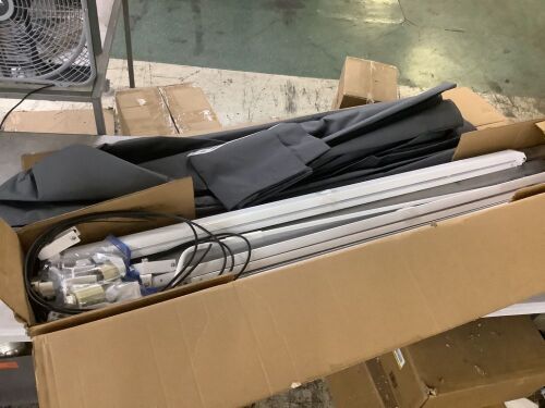 VINGLI 118W x 59H Retractable Awning with Manual Crank Handle and Aluminum Frame