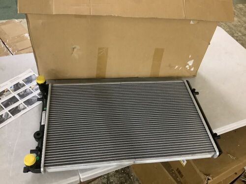 Aluminum Radiator for VW Jetta Rabbit 2.5L 2005-2010 2006-2009 GTI 2.0L