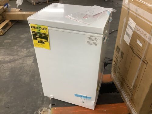 2.7cu ft Chest Freezer