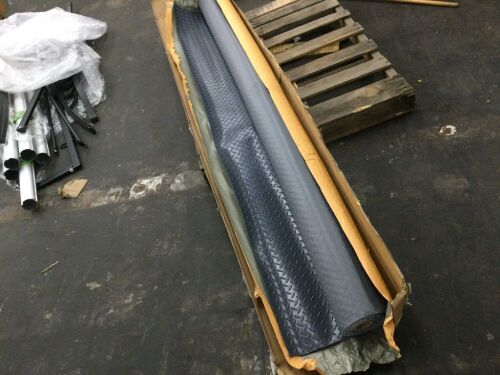 Diamond Plate PVC Garage Floor Mat, Unknown Size