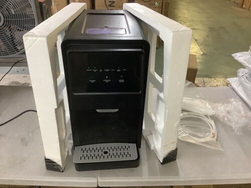 62 lbs./24-hour Self-Cleaning Countertop Nugget Ice Dispenser with 6 lbs. Ice Storage