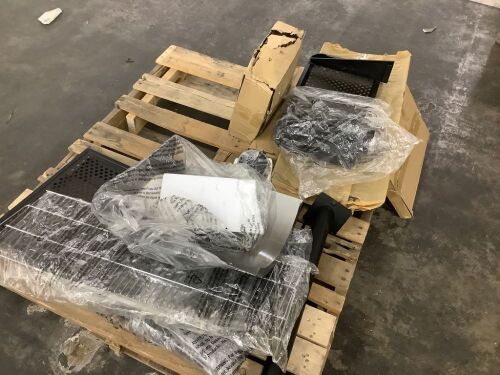 Char-Griller Smokin' Champ Charcoal Grill Offset Smoker in Black with Charcoal Tray and Dual Damper Controls - Appears Complete, Cosmetic Damage