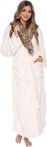 Lot of (5) Silver Lilly Faux Fur Women Long Robe White