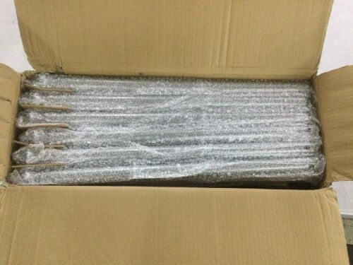 VEVOR Chain Link Fence Extensions, 18 Packs 27.4" Extension Height, Galvanized Post Extender for 1.3" to 1.5" Top of Fence, U Bracket