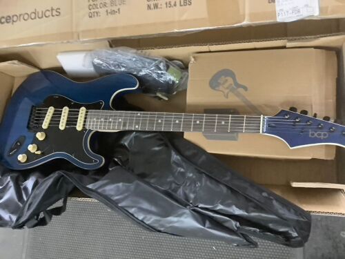 Beginner Electric Guitar Kit w/ Case, 10W Amp, Tremolo Bar - 39in