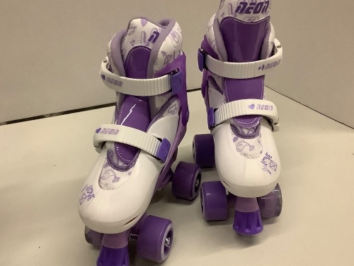 Youth Girls Roller Skates Size 12-2 - Lot 142