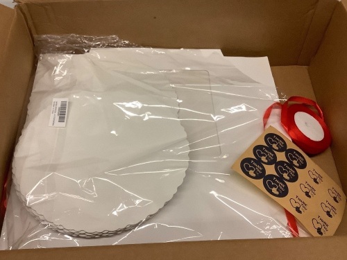Qty of 20 Cake Boxes and Boards, 10" x 10" x 5" - Lot 147