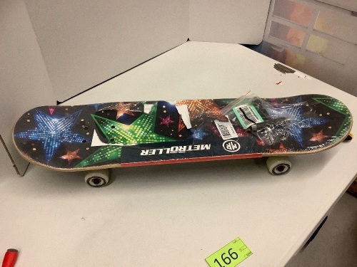 Metro Roller Skateboard - Lot 166