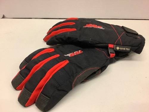 Gore-Tex Gloves - Lot 189
