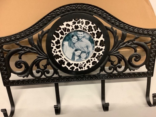 Metal Photo Frame Coat Hanger - Lot 228