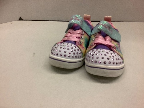 Light Up Childs Size 7 Shoes - Lot 273