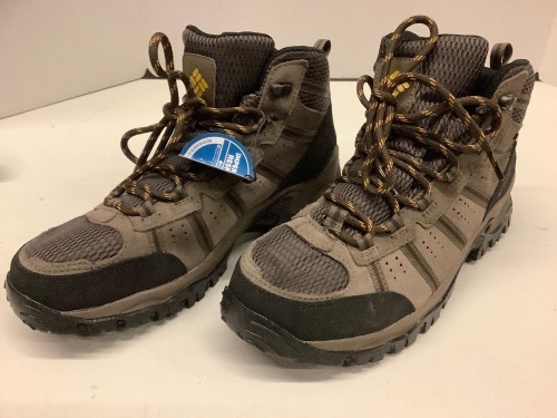 Columbia Hiking Boots, Size 9.5 - Lot 302