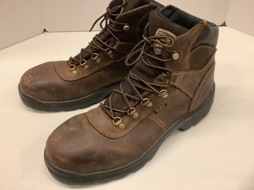 Irish Setter Ultra Dry Waterproof Men's Shoes, SIze 11, Scuffs on Leather - Lot 327
