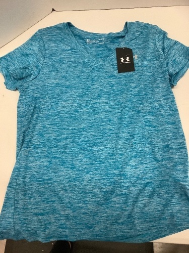 Under Armor HeatGear Women's Shirt, Large - Lot 347