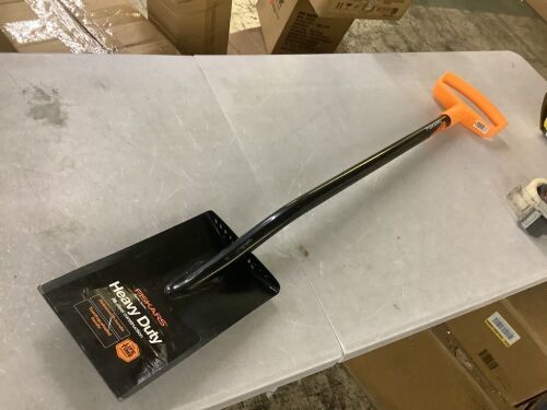 Fiskars Steel D-handle Garden Spade
