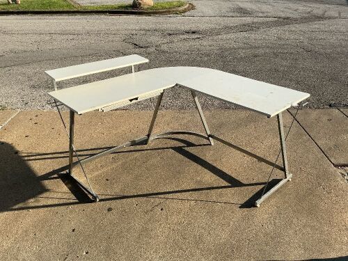 Corner Desk, Used