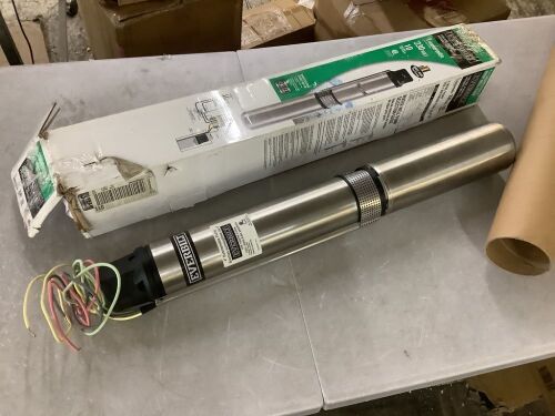 Everbilt 1 HP Submersible 3-Wire Motor 10 GPM Deep Well Potable Water Pump