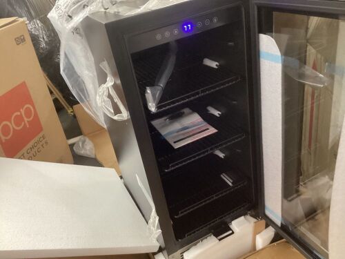 14.96-in W 31 -Bottles Silver Dual Zone Cooling Built-in/Freestanding Indoor Wine Cooler