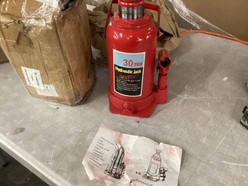 30 Ton Hydraulic Jack - Missing Handle