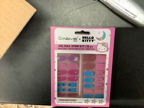 The Crème Shop x Hello Kitty Gel Nail Strip Kit 32pc with Nail File, Manicure Stick, Prep Pads, 6-Pack