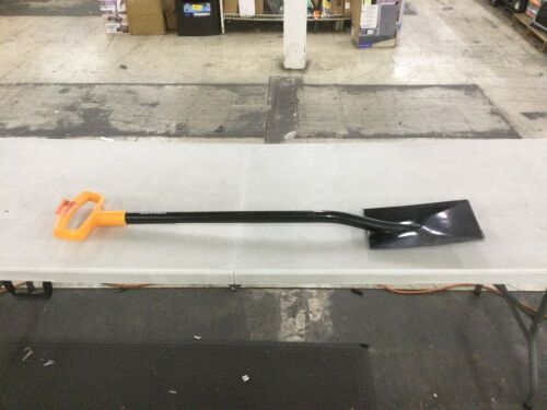 Fiskars Steel D-handle Garden Spade
