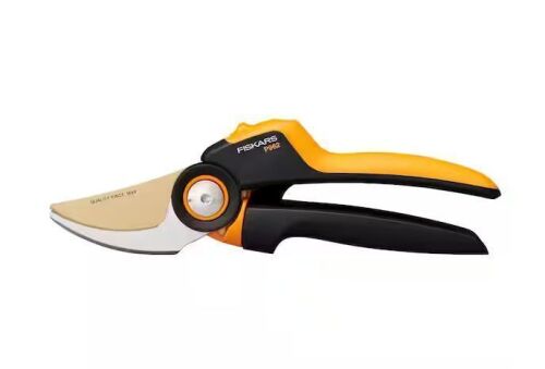 Fiskars Bypass PowerGear 8.6 in. Pruning Shears