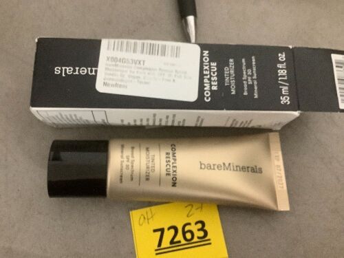 bareMinerals Complexion Rescue Matte Tinted Moisturizer, 1.18 oz SPF 30 Mineral Sunscreen, Buildable Skin Tint with Squalane, 12HR Oil Control, Oily & Combination, Vegan & Cruelty Free