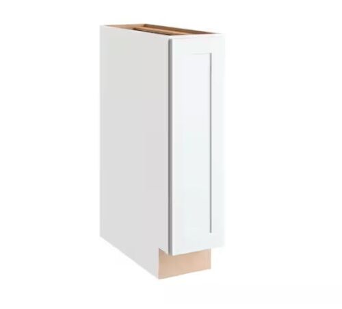 Hampton Bay Courtland 9 in. W x 24 in. D x 34.5 in. H Assembled Shaker Base Kitchen Cabinet in Polar White - Small Corner Damage