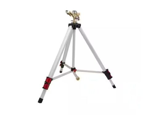Husky Metal Pulsating Sprinkler with Tripod