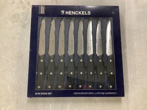 Henckels 8 Piece Steak Knife Set 4.5" Triple Rivet Stainless Steel Blade
