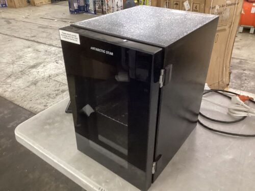 24 Can Beverage/Wine Cooler