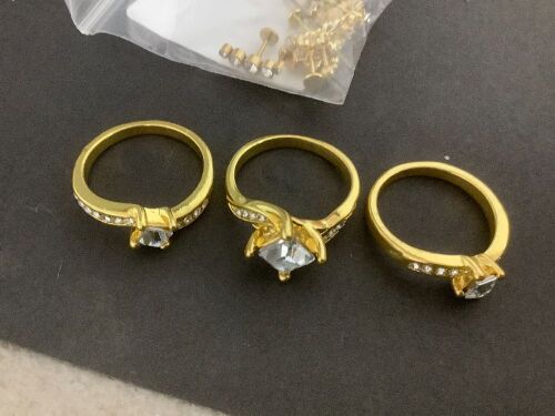 Set of Rings and Earrings, Gold