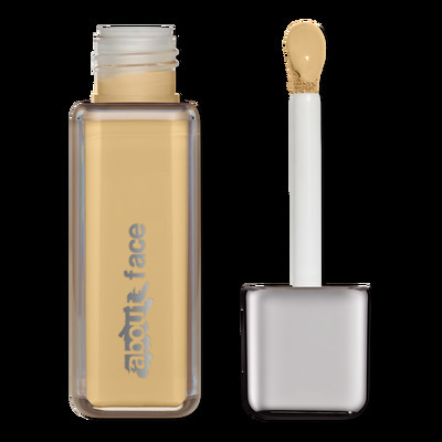 THE PERFORMER Skin-Focused Foundation